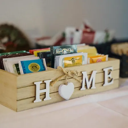 Tana Del Riccio 住宿加早餐酒店 3*